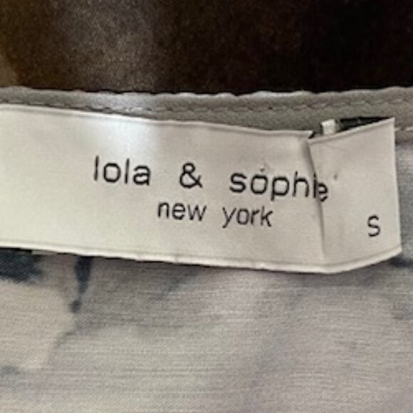 Lola & Sophie NY Small Dolman Sleeve Abstract Blouse - Picture 4 of 6